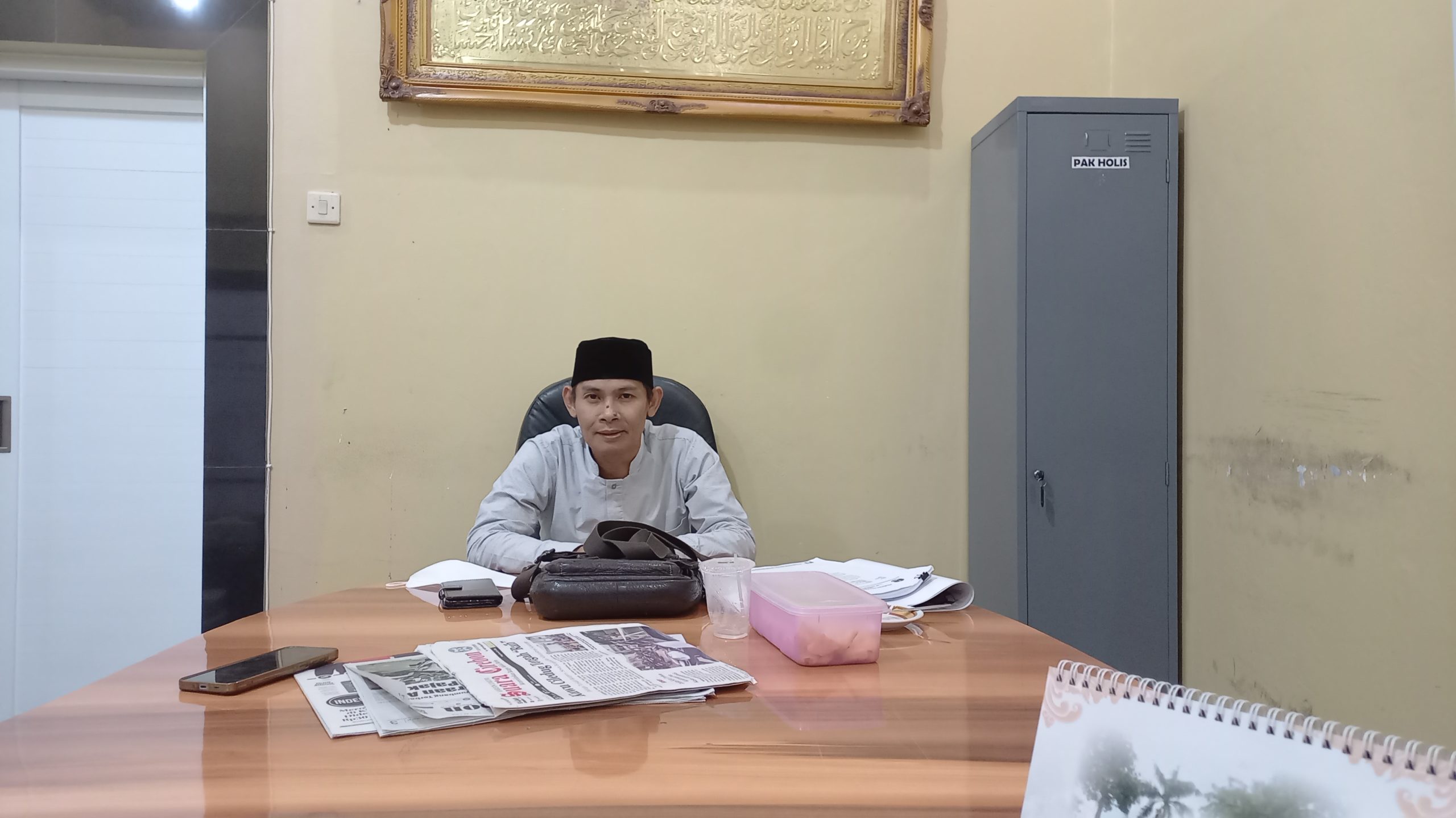 Wakil Ketua Pansus IV DPRD Kabupaten Cirebon dari Fraksi PKS, Nurholis, S.Pd.I., saat diwawancara, Rabu (14/01/2026)