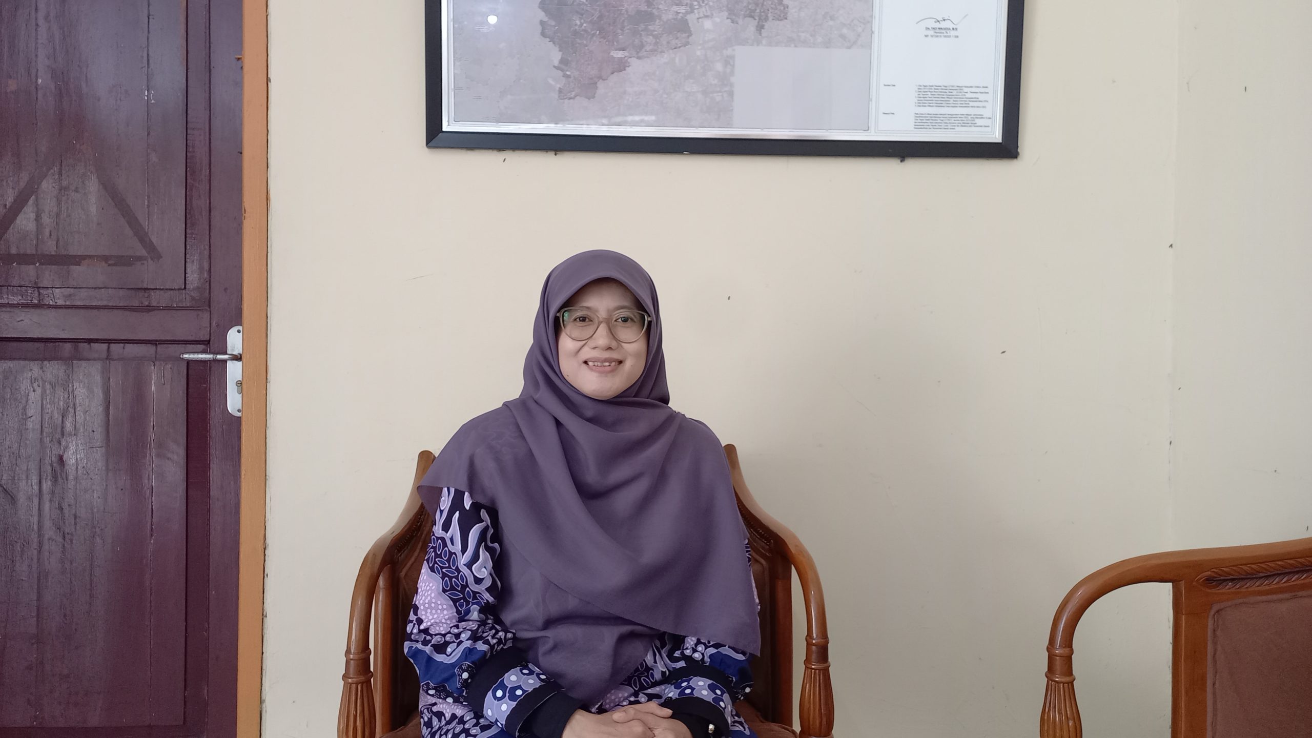 Anggota DPRD Kabupaten Cirebon Dapil IV dari Fraksi PKS, Nova Fikrotushofiyah, Lc., memaparkan bahwa infrastruktur menjadi prioritas utama, Rabu (21/01/2026)