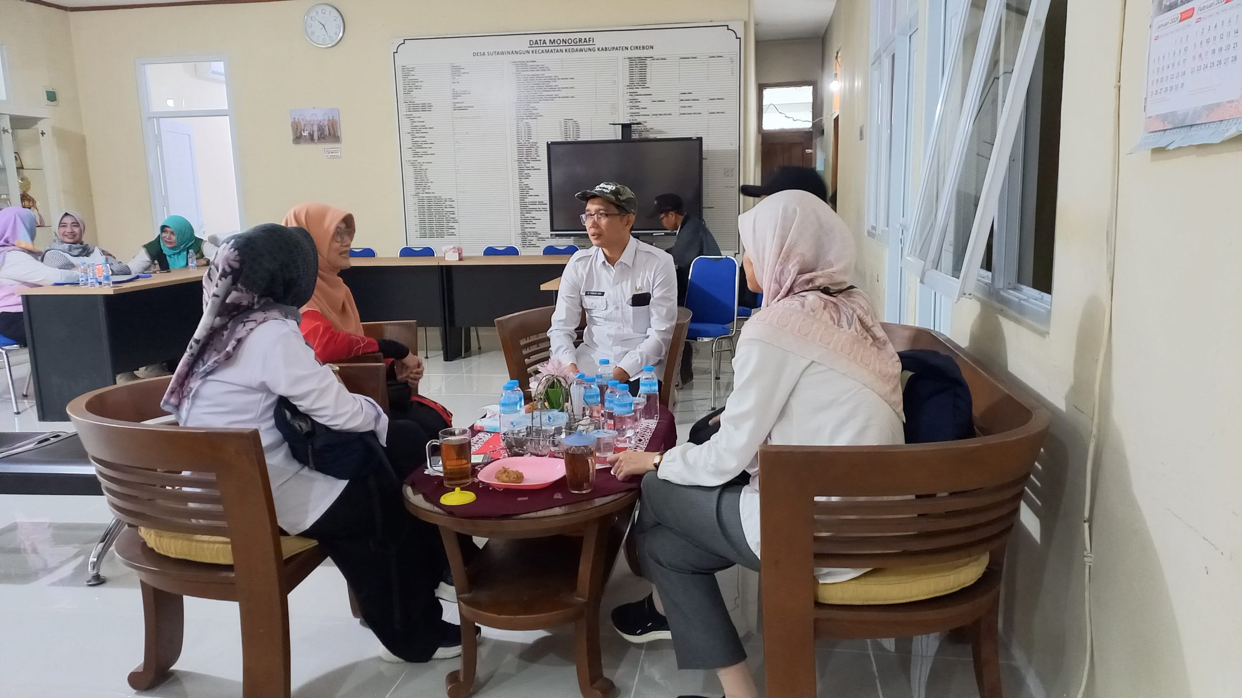 Anggota DPRD Kabupaten Cirebon Dapil IV dari Fraksi PKS, Nova Fikrotushofiyah, Lc., melakukan verifikasi lapangan terkait ajuan Musrenbang Kecamatan Kedawung, Rabu (28/01/2026)